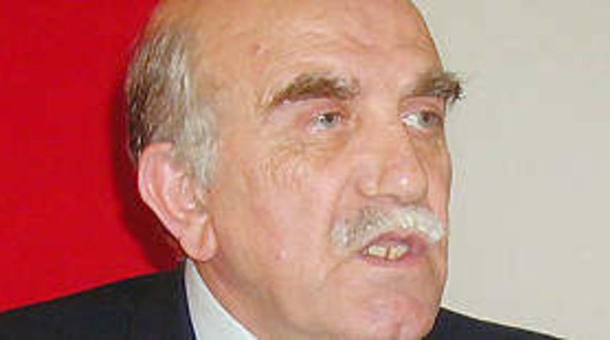 Memurlardan Coşkun'a tepki