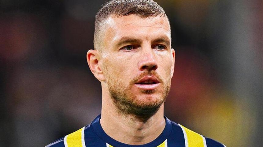 Kızılyıldız maçına ilk 11'de başlayan Fenerbahçe'nin yıldız ismi Edin Dzeko sahaya kaptan olarak çıktı! 