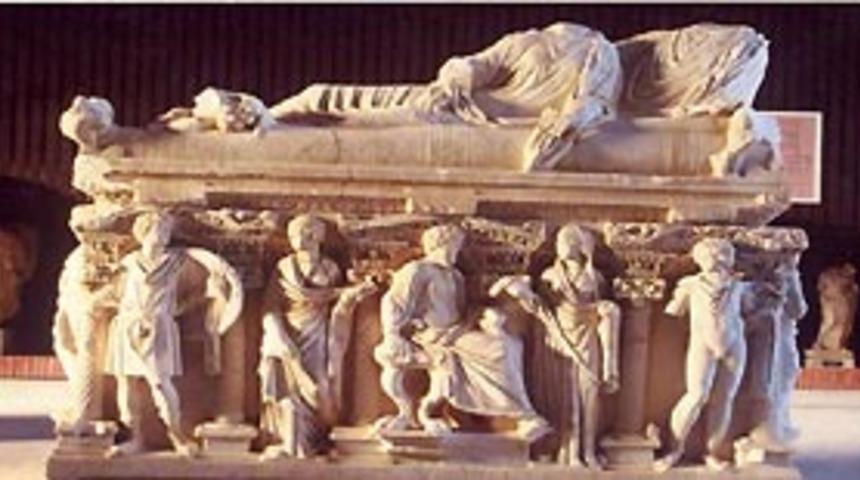 Tarihi eserler yurt dışına ka&ccedil;ırılıyor