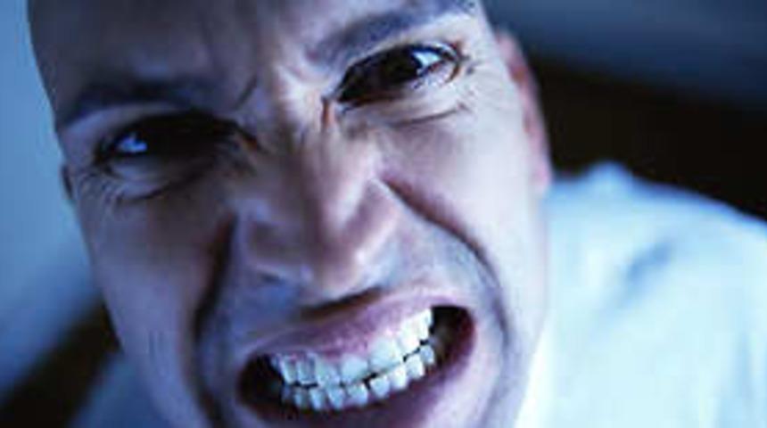 Diş gıcırdatması sinirlilikten kaynaklanıyor