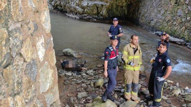 Dehşete düşüren olay! Cansız manken zannetti, kadın cesedi çıktı