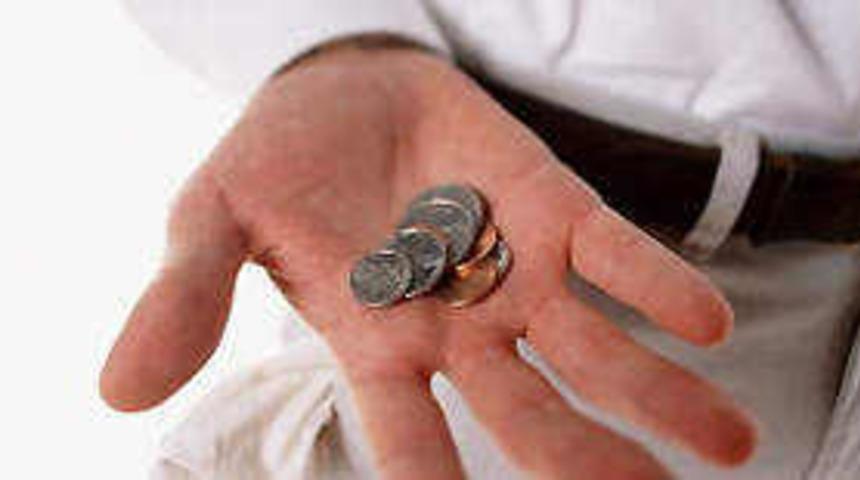 Memur, maaşını kira ve gıdaya ayırıyor