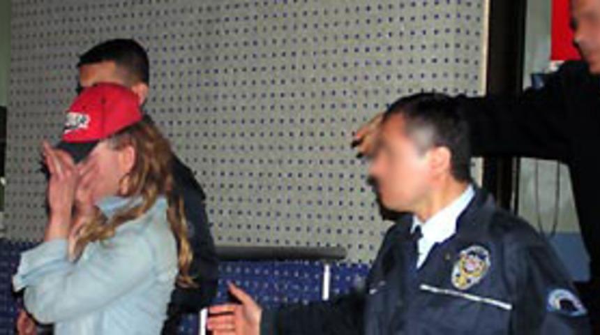 13 yaşındaki kıza fuhuş tuzağı