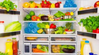 Fark etmeden zehirliyor: Bu 12 besini buzdolabına koymayın! Duyunca çok şaşıracaksınız