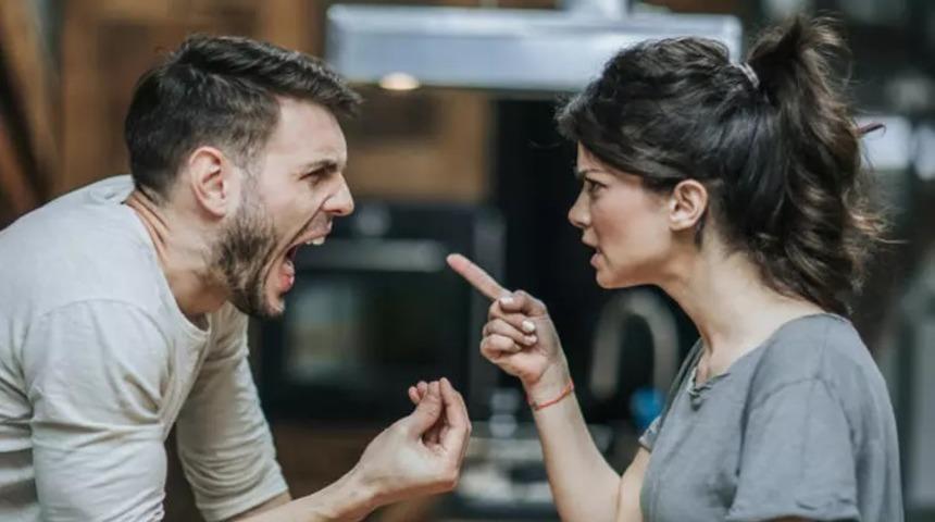 Aman dikkat, onlardan uzak durun! Baskın davranan burçlar ilişkiyi zehir ediyor