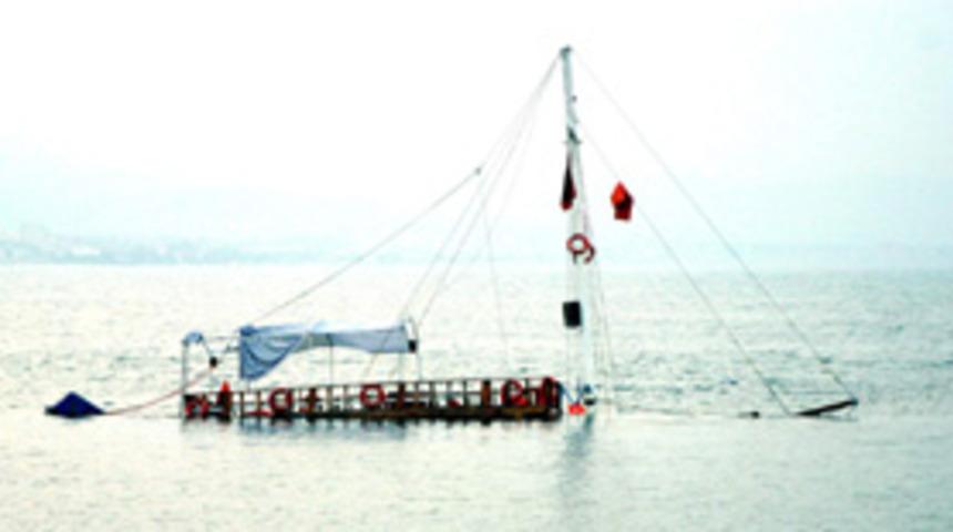 Kongo'da tekne battı 35 &ouml;l&uuml;