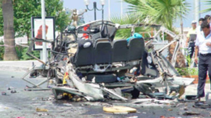 Bomba uzmanı ekip Kuşadası'nda