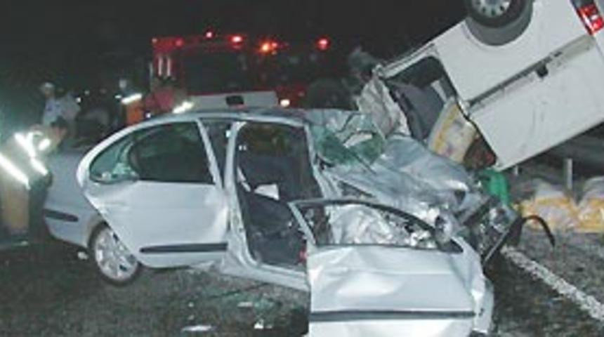 Kastamonu'da trafik kazaları: 6 &ouml;l&uuml;