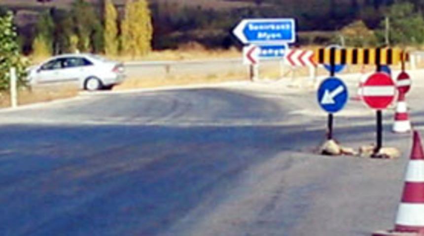 Yol &ccedil;alışmasında volkan kalıntısı