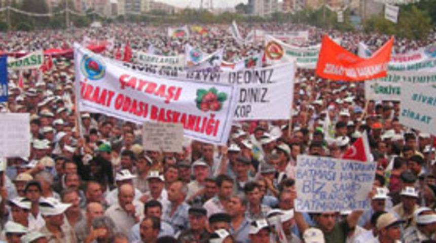 &Ccedil;ift&ccedil;iyi &ouml;nce afet sonra devlet vurdu