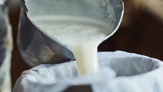 '13 TL olsun' diyen de var '15 TL' de... Süt fiyatları için açıklama geldi: Litre başına 11.50 lira...