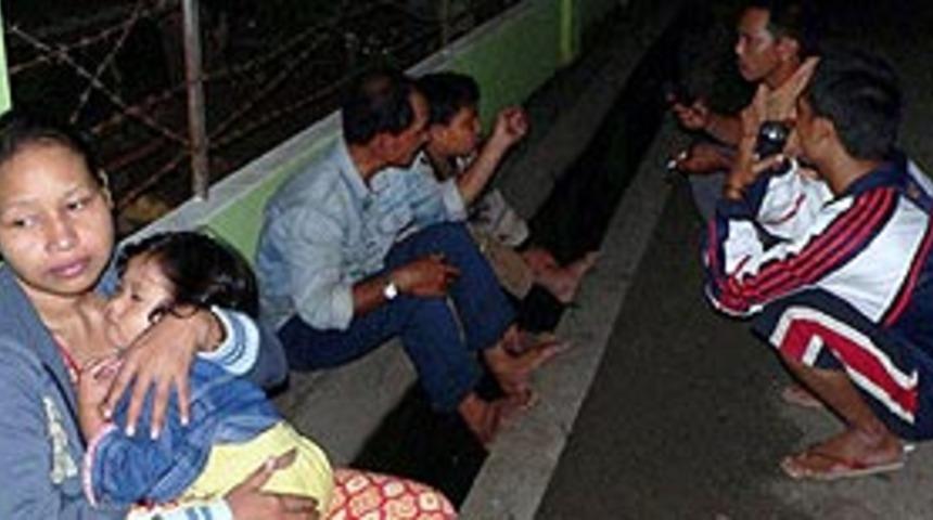 Endonezya'da 5.4 b&uuml;y&uuml;kl&uuml;ğ&uuml;nde deprem