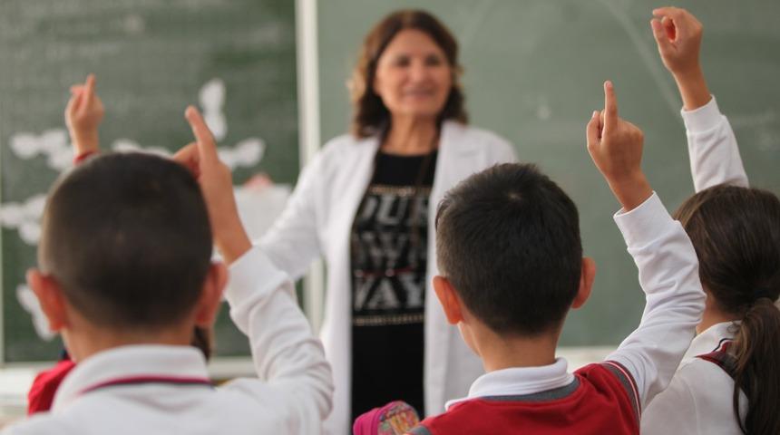 Uzman öğretmenlik sınavı ne zaman, saat kaçta? 2023 uzman öğretmenlik yazılı sınavı online mı, yüz yüze mi?