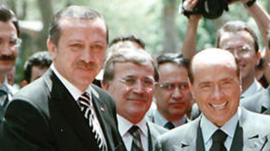 Diplomasi trafiği trib&uuml;nlere taşınıyor