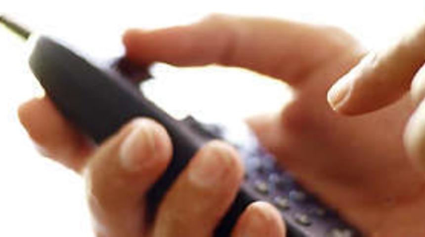 Cezaevine sım kart sokmak istediler