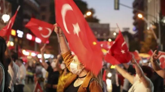 15 Temmuz resmi tatil mi? 15 Temmuz Demokrasi ve Milli Birlik Günü mesai var mı, hangi güne denk geliyor?