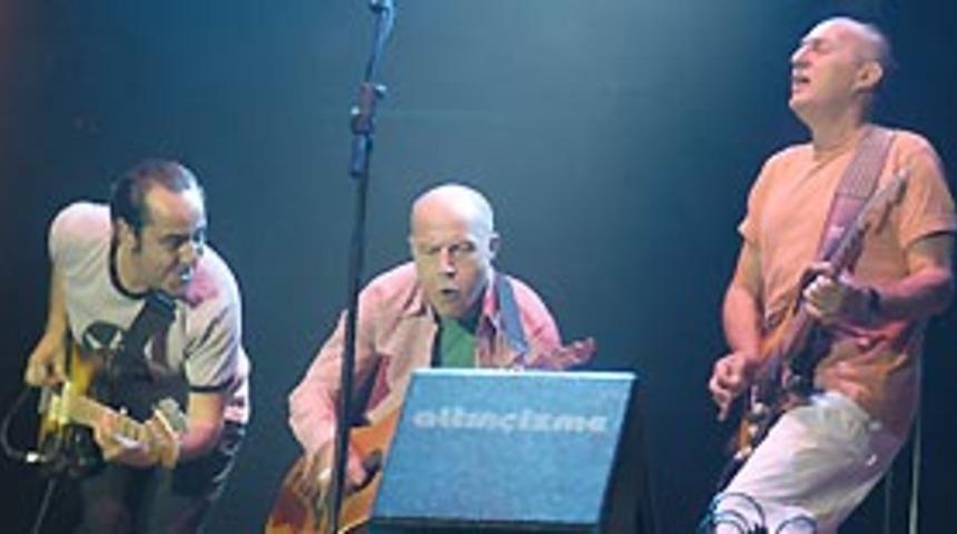 MF&Ouml;, Bursa'da 7 bin kişiye konser verdi