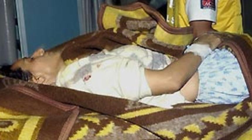 Cinnet ge&ccedil;iren koca karısını bı&ccedil;akladı