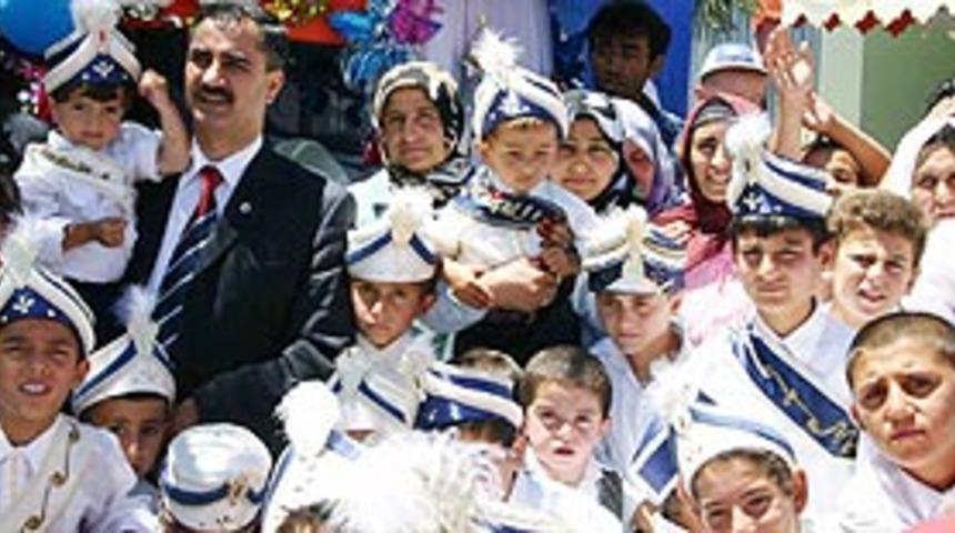 Sünnet, AIDS'e yakalanma riskini azaltıyor