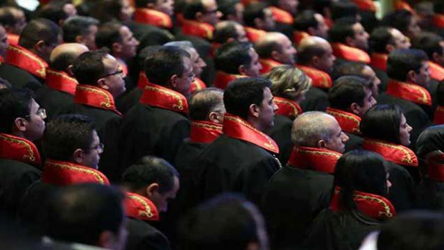 Hakim ve savcı terfi listesi Resmi Gazete'de yayımlandı! İşte isimleri ve yeni görev yerleri...