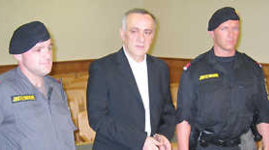 &Ccedil;akıcı'ya 14 yıl hapis