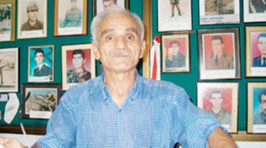 Evlat acısı intihar ettirdi 