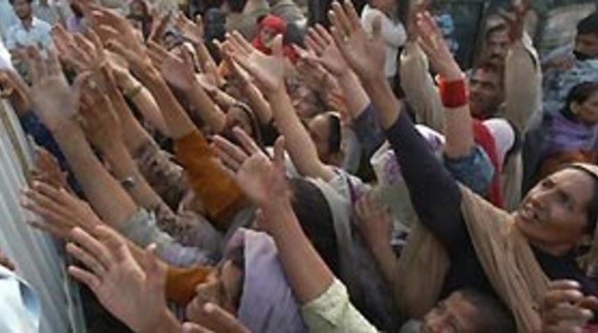 Pakistan için 3 günde 15 trilyon