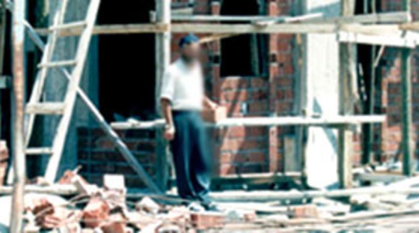 İşveren iş&ccedil;i kavgası: 4 yaralı