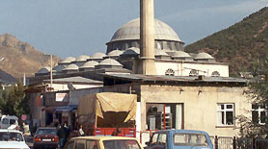 "T&uuml;rkiye'de 16 bin imam a&ccedil;ığı var"