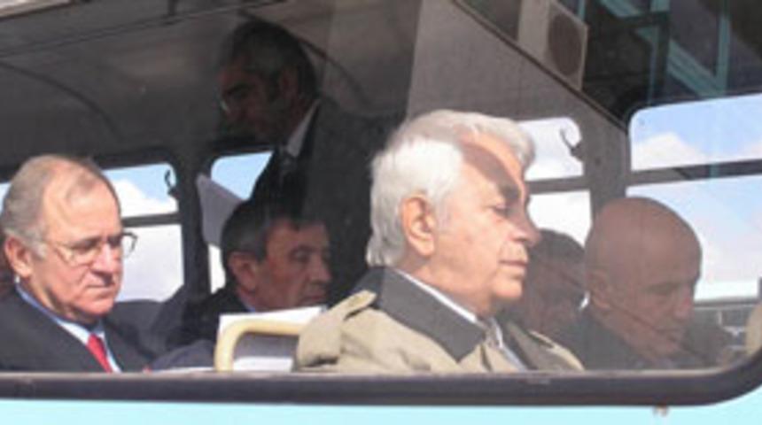 "A&ccedil;ıklamalar anayasa su&ccedil;u teşkil eder"