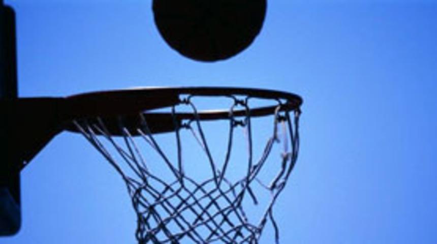 Devrilen basket potası &ouml;l&uuml;me neden oldu