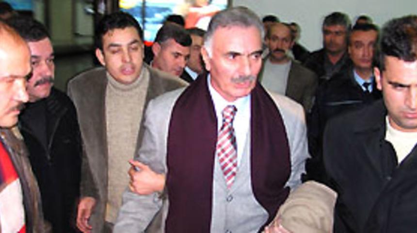 Bayram'ın iki evine baskın