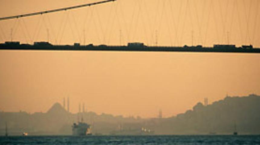 İstanbul Boğazı'nda spor ş&ouml;leni