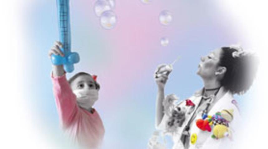 Palyaço doktorlar mutluluk saçıyor