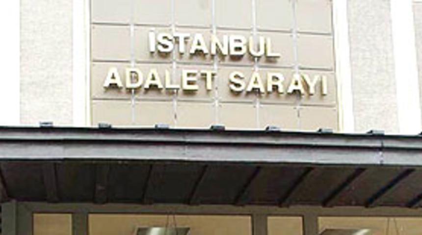 Avukatlar protestoya kısmen uydu