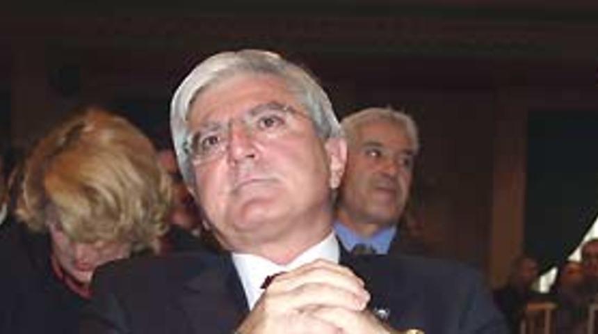 Emin Şirin, partisinden istifa etti