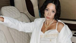 Zeynep Bastık'tan aşk pozu! Yeni sevgilisi bakın kim çıktı