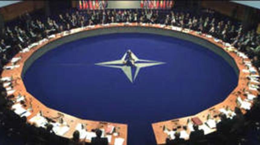 NATO, Pakistan'dan çekiliyor