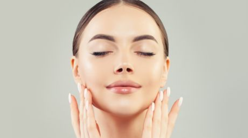 Kaz ayakları ve kırışıklıklarınızdan kurtulun! 2 malzemeli maske ile 10 yaş gen&ccedil;leşeceksiniz