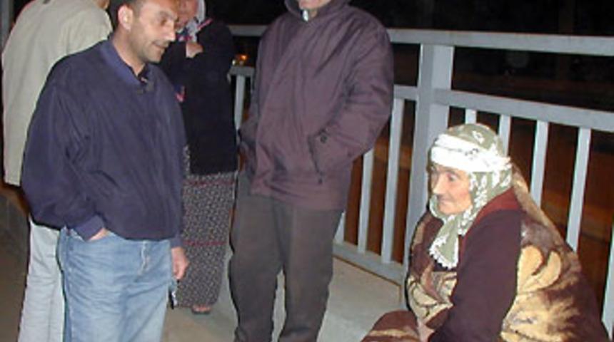 Erzurum depremlerle sabaha kadar sallandı