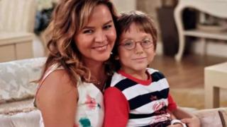 Çocuklar Duymasın'ın Gönül'ü Beton Oruçun'un doğum gününü kutladı! Annesini kaybeden oyuncuyu yalnız bırakmadı