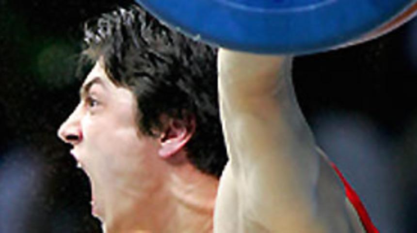 Taner Sağır trafik kazası ge&ccedil;irdi