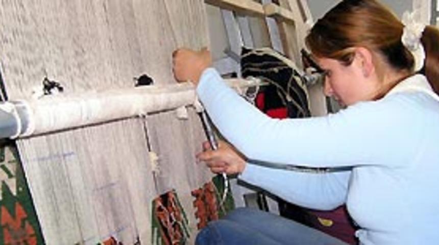 Keşap'ta kilim dokumacılığı gelişiyor