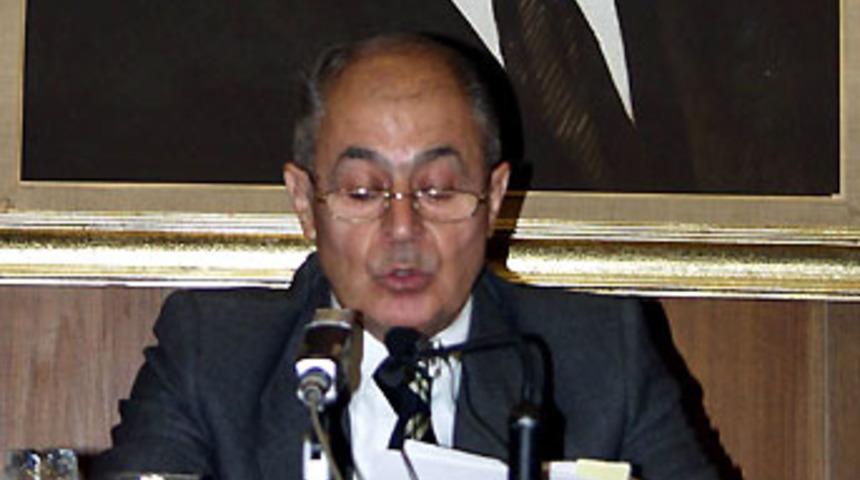 Sezer, &Ouml;zbilgi&ccedil;'i veto etti