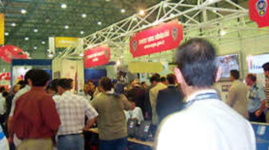 CeBIT Bilişim Fuarı başladı