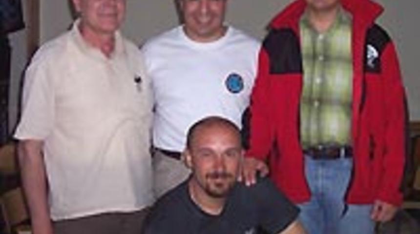 6 kıtayı karadan bisikletle aşacak