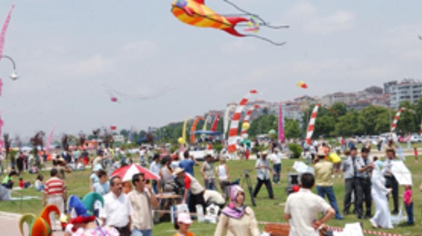 İstanbul semaları, u&ccedil;urtmalarla renklenecek