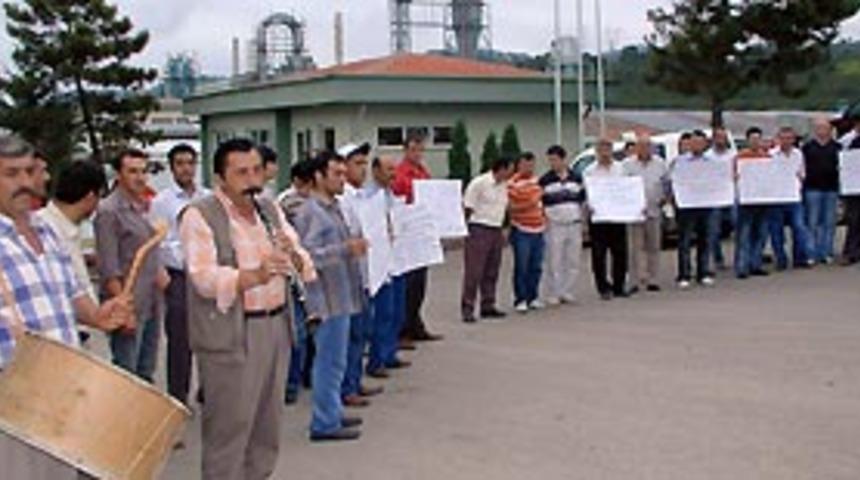 İşten &ccedil;ıkartılan iş&ccedil;iler, eylem yaptı