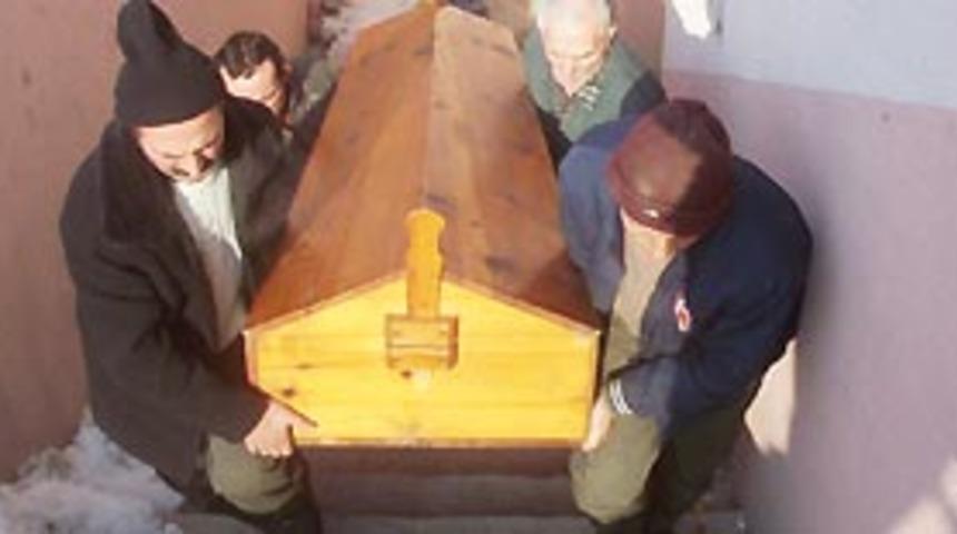 Batıkent'te zehirlenen 4 kişi &ouml;ld&uuml;