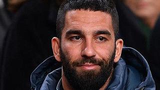 Arda Turan'ın yeni halini görenler şaşırıyor! 1.5 ay içinde sakalları beyazladı